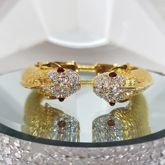 Fun & Fabulous Vintage KJL Jeweled Fish Bracelet - Picture 5 of 7